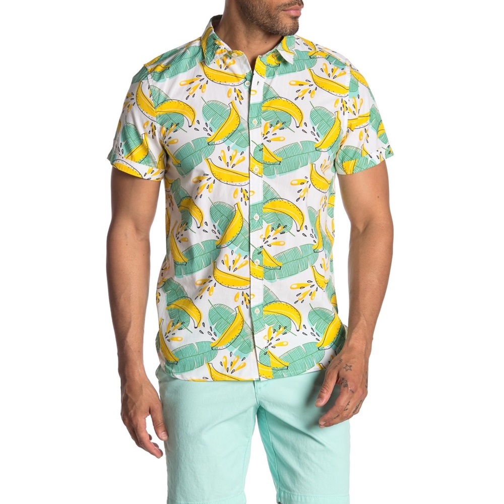 ⬇️ LARGE 🍌 Banana Print Button Up Shirt